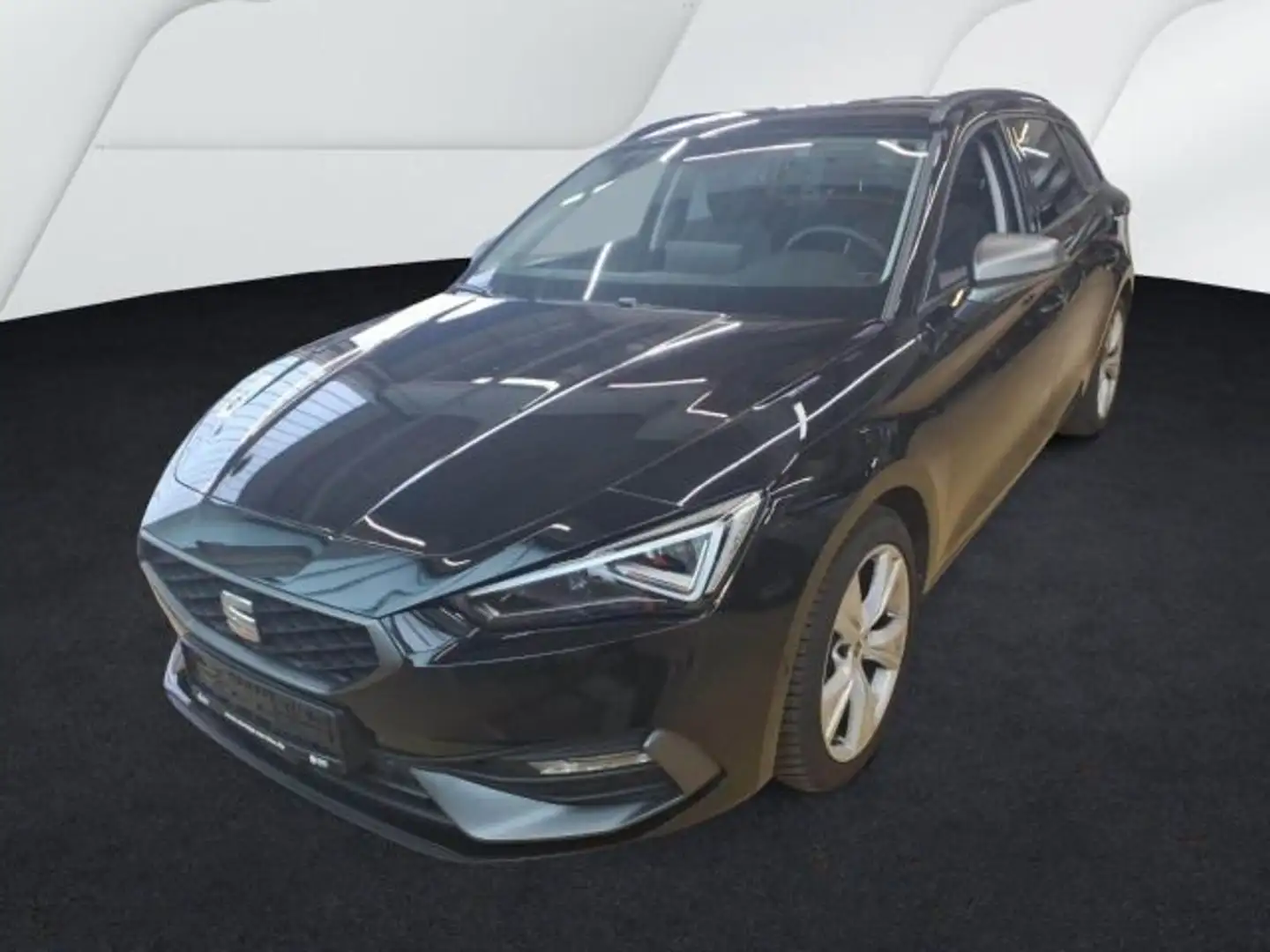 SEAT Leon Sportstourer 1.5 eTSI DSG FR MOD-2025 MATRI Schwarz - 2