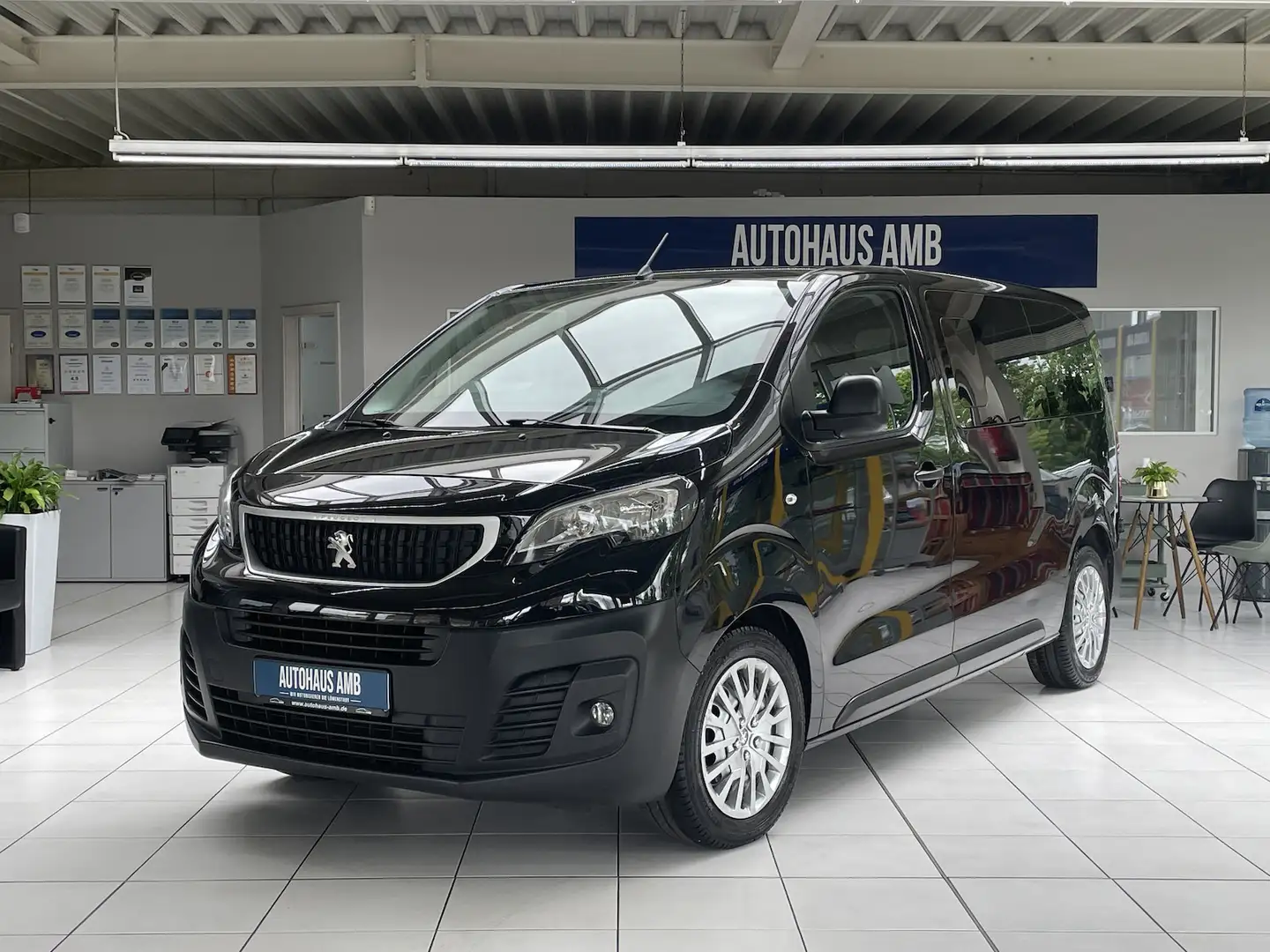 Peugeot Expert Traveller 9.Sitz Navi AppConnect PDC GRA Noir - 1