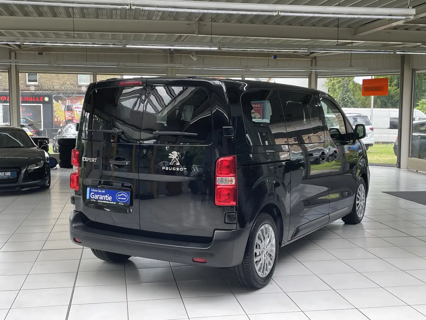 Peugeot Expert Traveller 9.Sitz Navi AppConnect PDC GRA Schwarz - 2