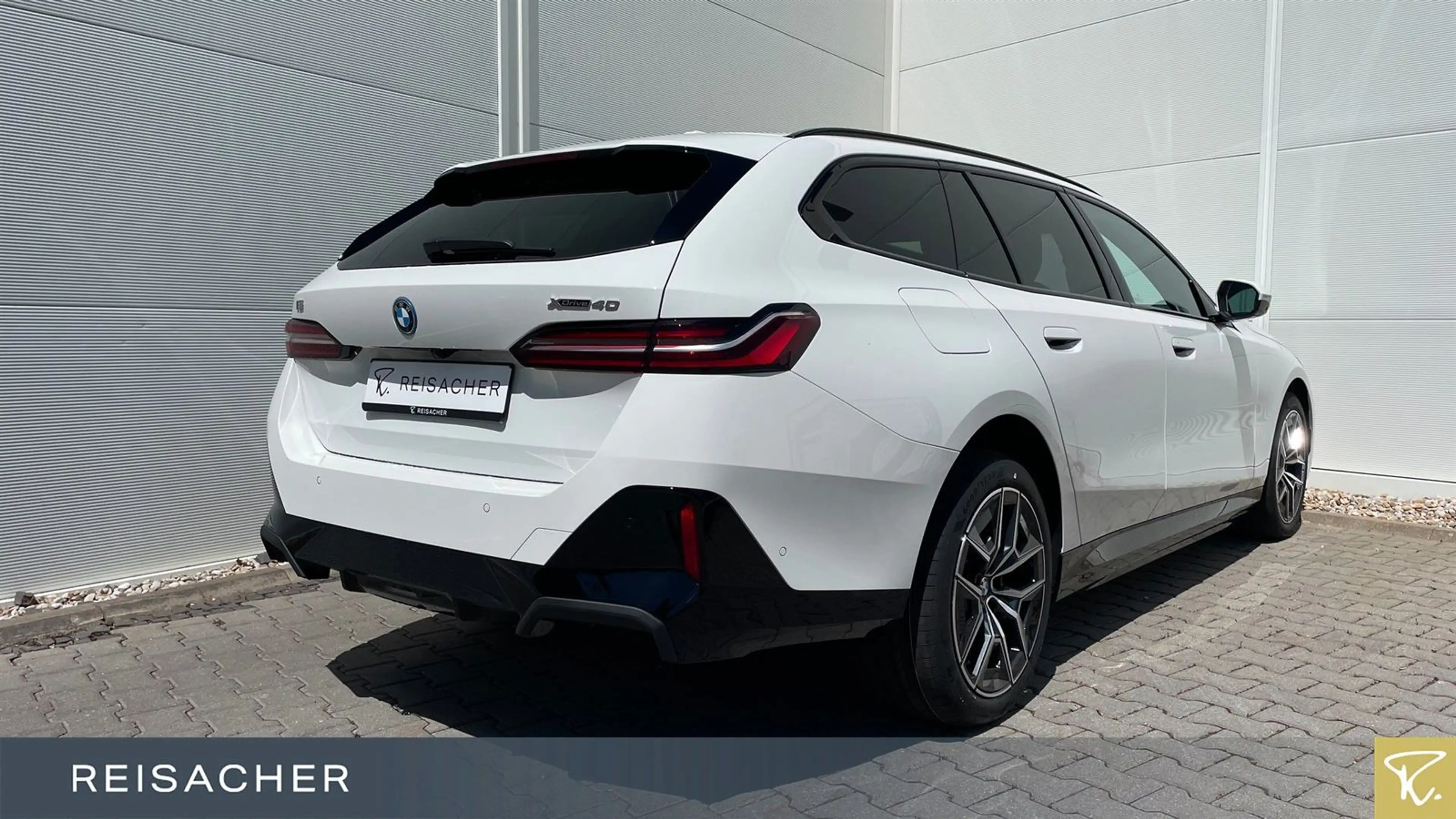 BMW i5 A Tou xDrive40 M-Sport,AHK,DAProf,Autom — photo 2
