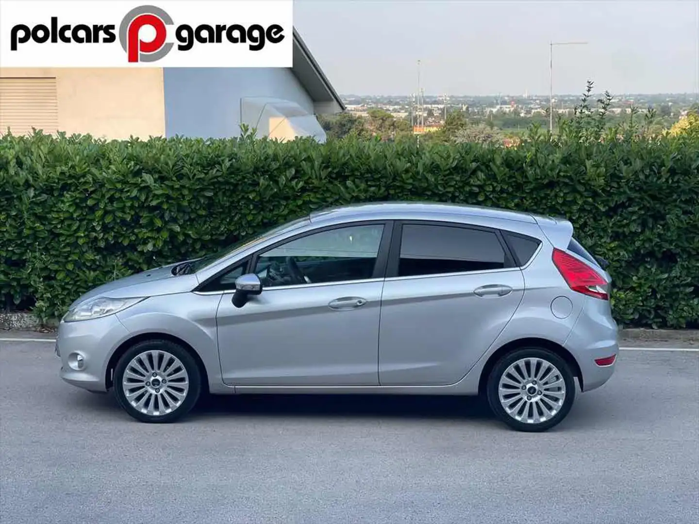 Ford Fiesta 1.2 82 CV 5 porte Titanium Argento - 2