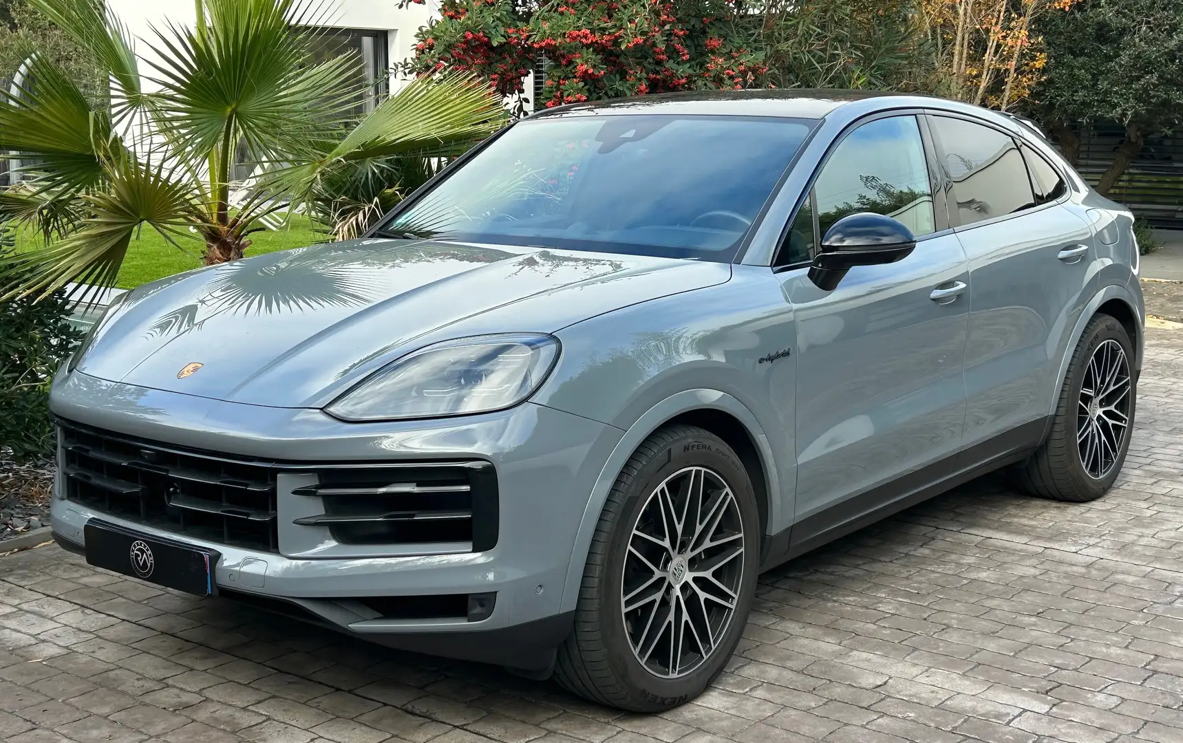 Porsche Cayenne Cayenne Coupé E-Hybrid 3.0 Turbo V6 470 Grau - 1