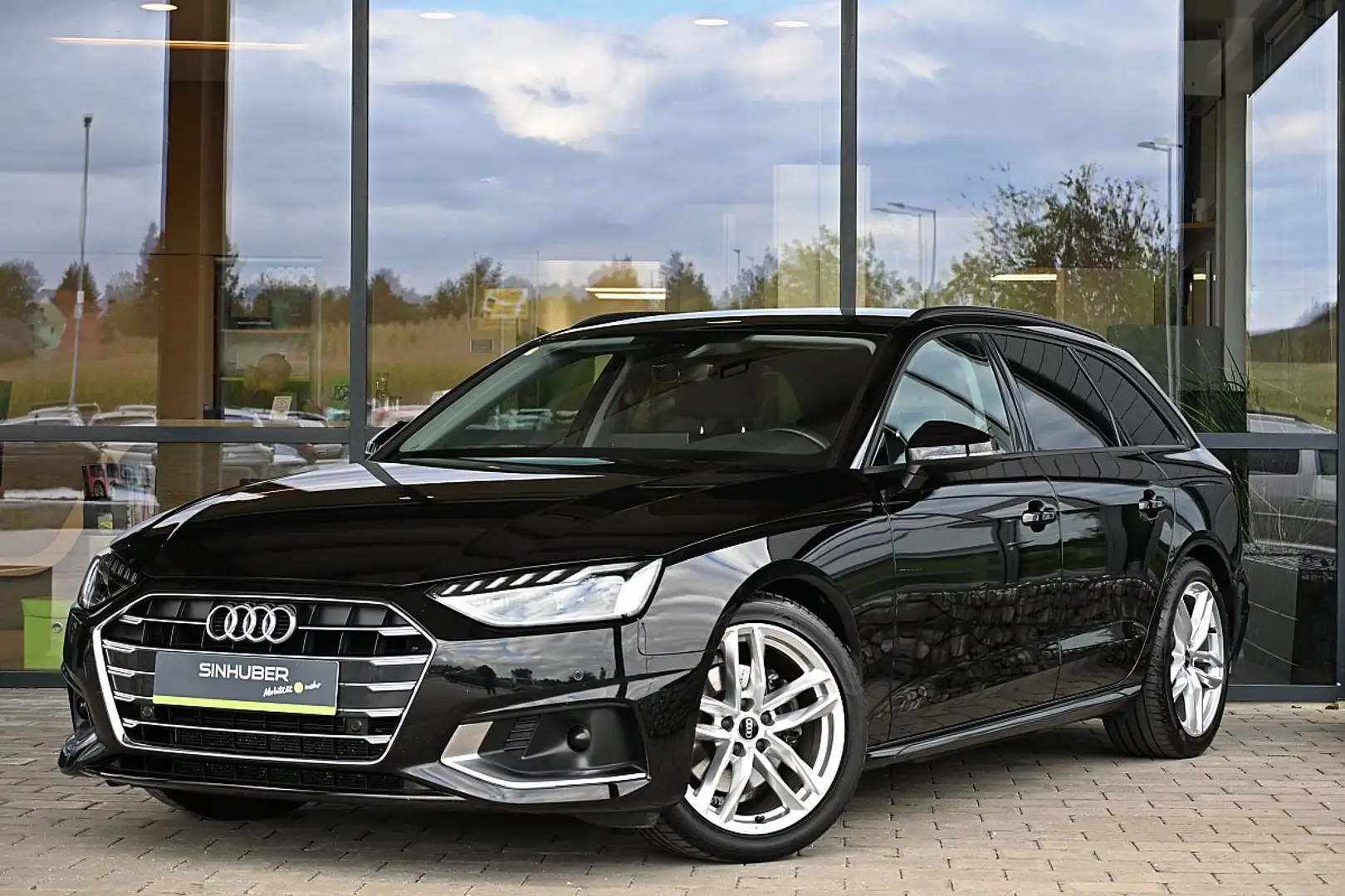 Audi A4 Avant 30 TDI advanced S-tronic ACC, LED, Virtua... Schwarz - 1