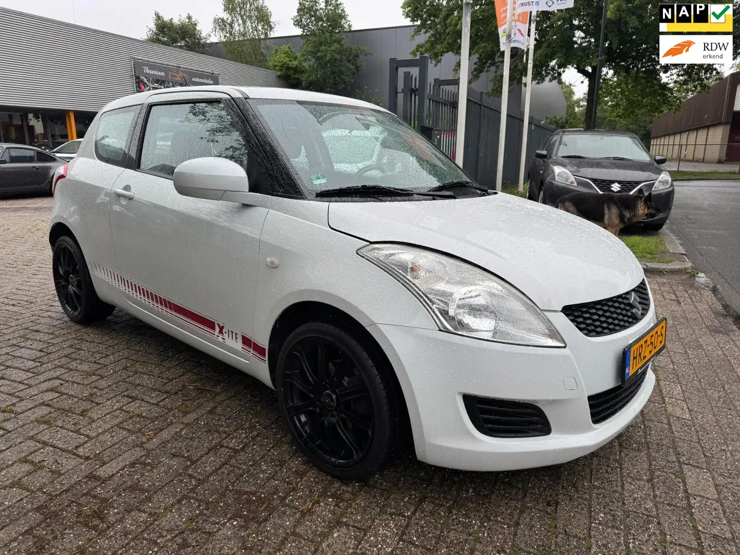 Suzuki Swift 1.2 Sport-line 3 deurs, elec pakket, navi, multi-s Wit - 1