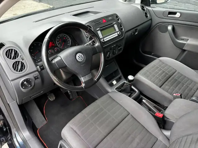 Volkswagen Golf Plus view 14