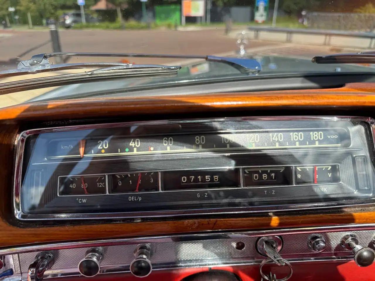 Mercedes-Benz 220 S CABRIOLET, foto 11
