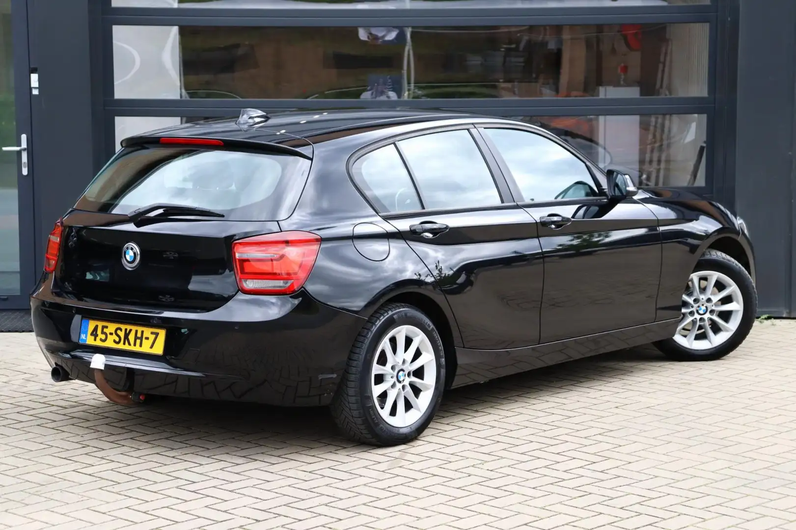 BMW 116 1-serie 116i Business | NAP | Motor Loopt warm | E Чорний - 2
