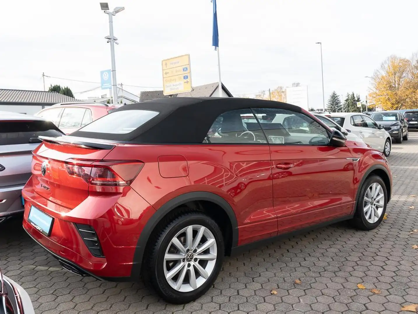 Volkswagen T-Roc 1.5 TSI DSG R-Line Leder Black Style AHK Rot - 2