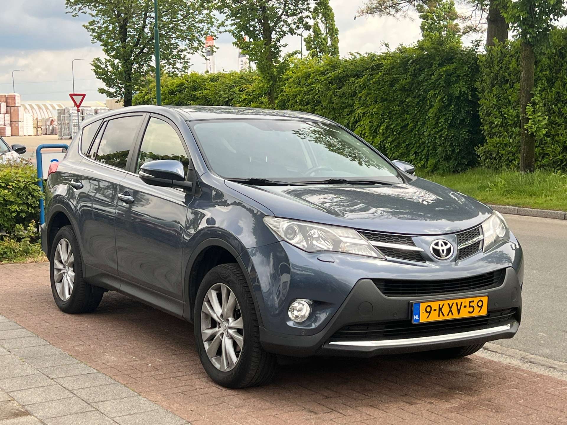 Toyota RAV 4