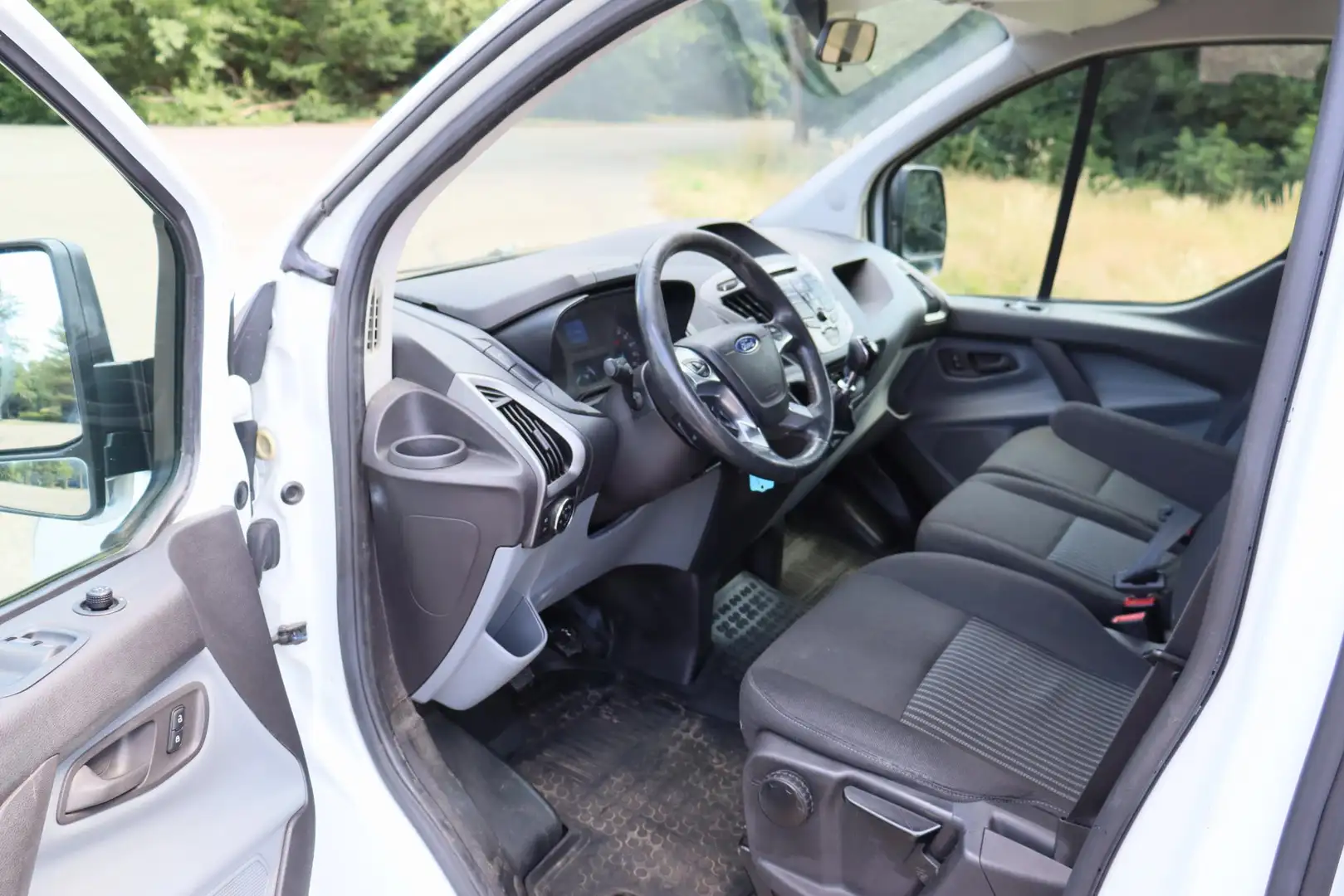 Ford Transit Custom 290 2.2 TDCI L2H1 Trend 2013 NAP | Airco | Cruise - 2