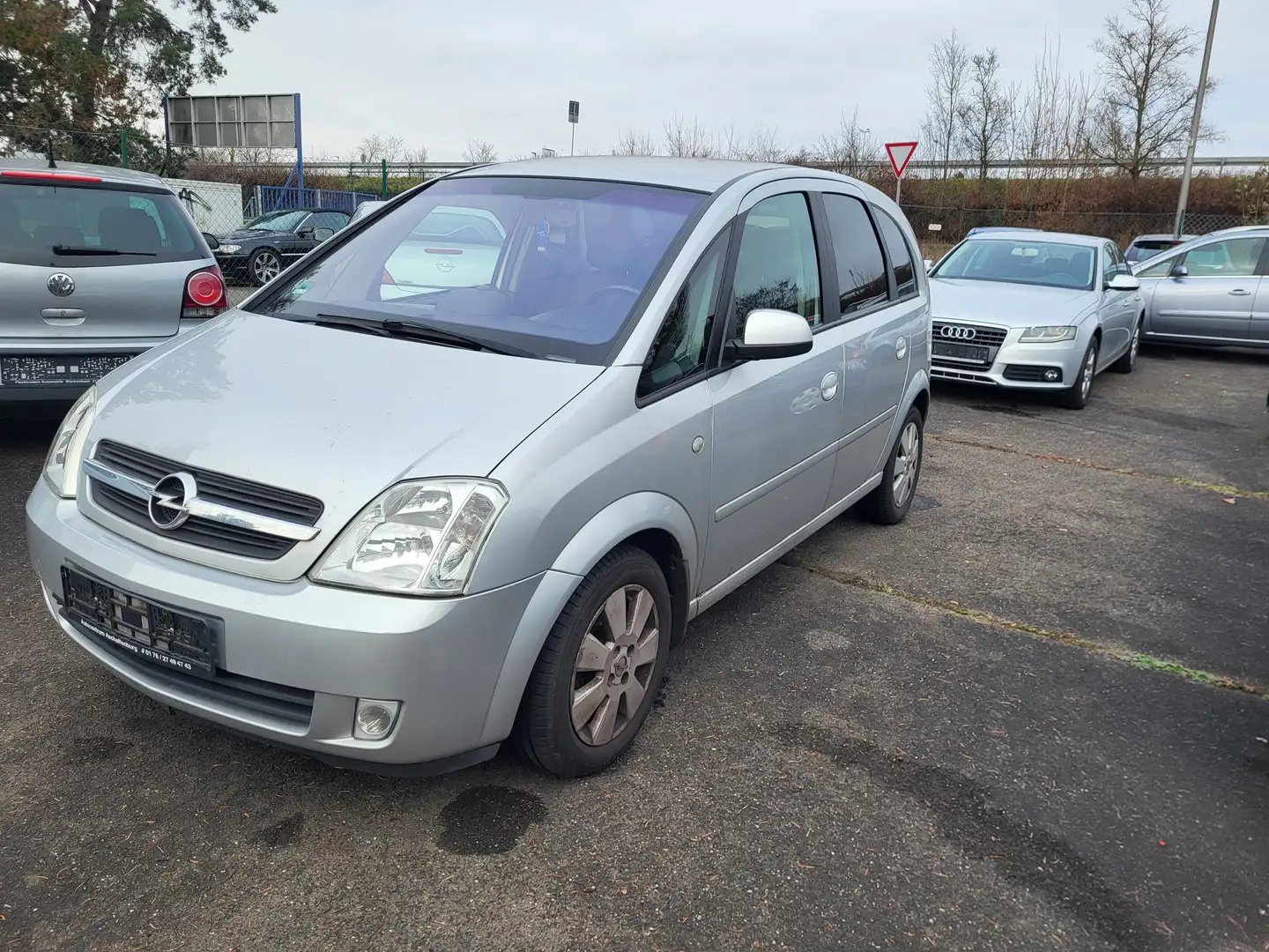 Opel Meriva Meriva 1.6 16V Easytronic Automatik Tüv Neu Silber - 1