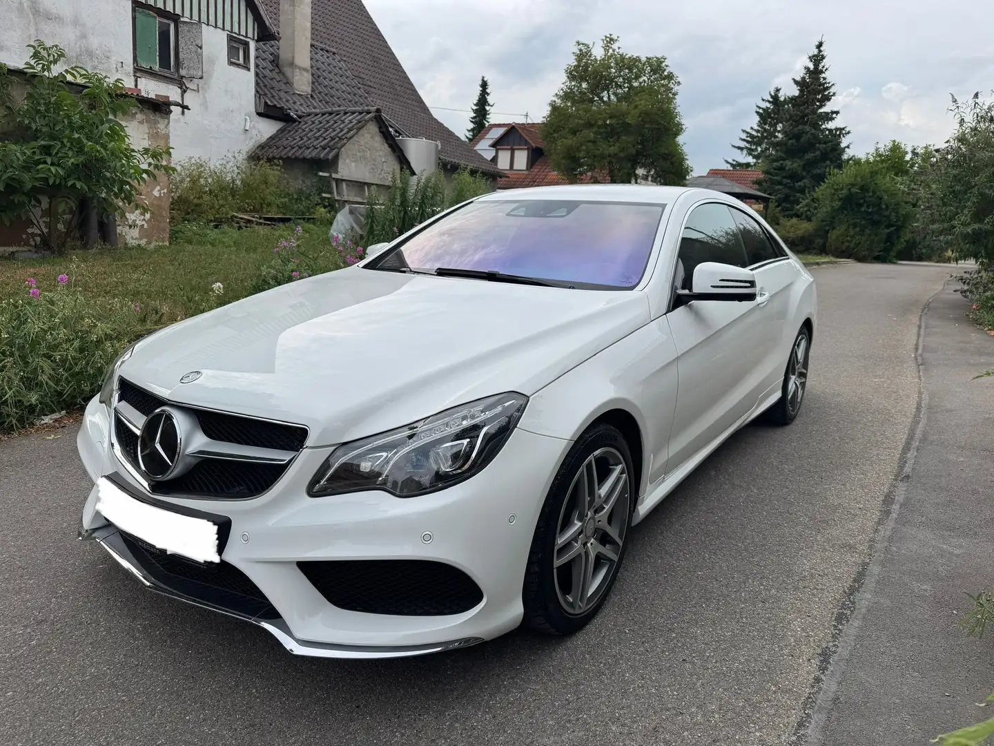 Mercedes-Benz E 400 Coupe AMG-Line 7G-tronic Bílá - 2