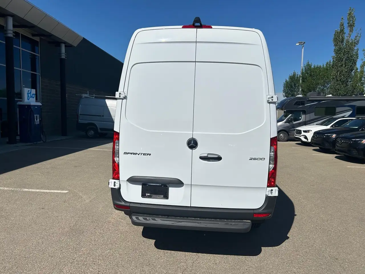 Mercedes-Benz Sprinter снимка Mercedes-Benz Sprinter