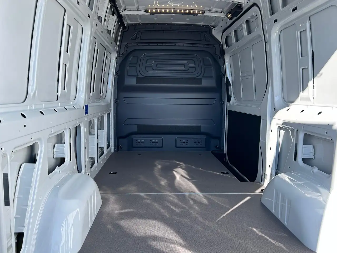 Mercedes-Benz Sprinter снимка Mercedes-Benz Sprinter