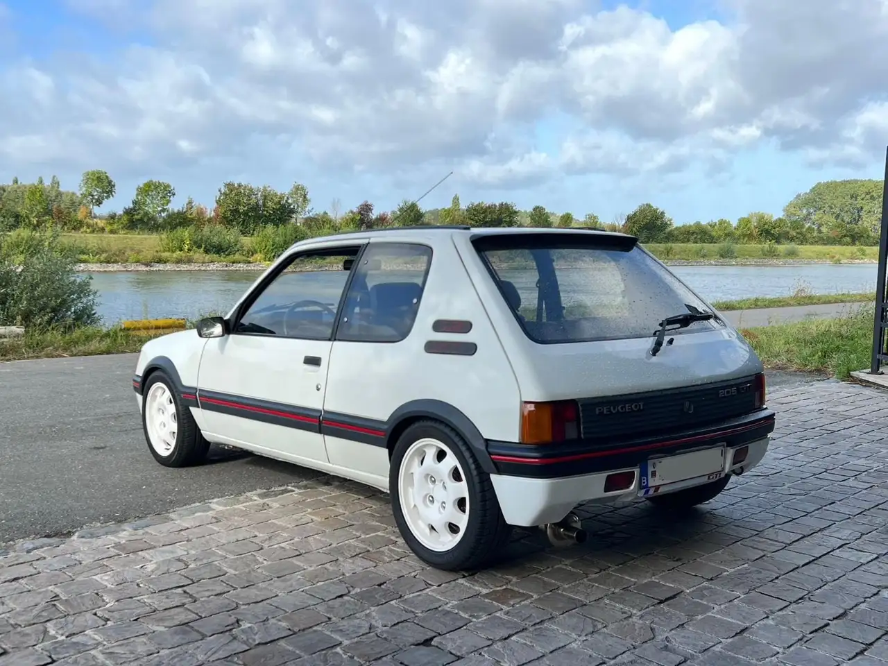 Peugeot 205 Gti 1.9, foto 2