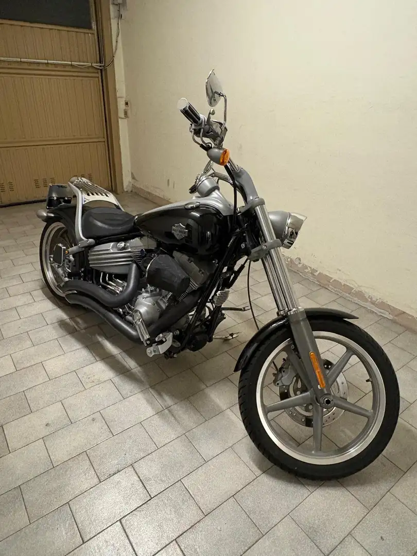 Harley-Davidson Softail Softail 1584 "ROCKER" - FXCW Černá - 2