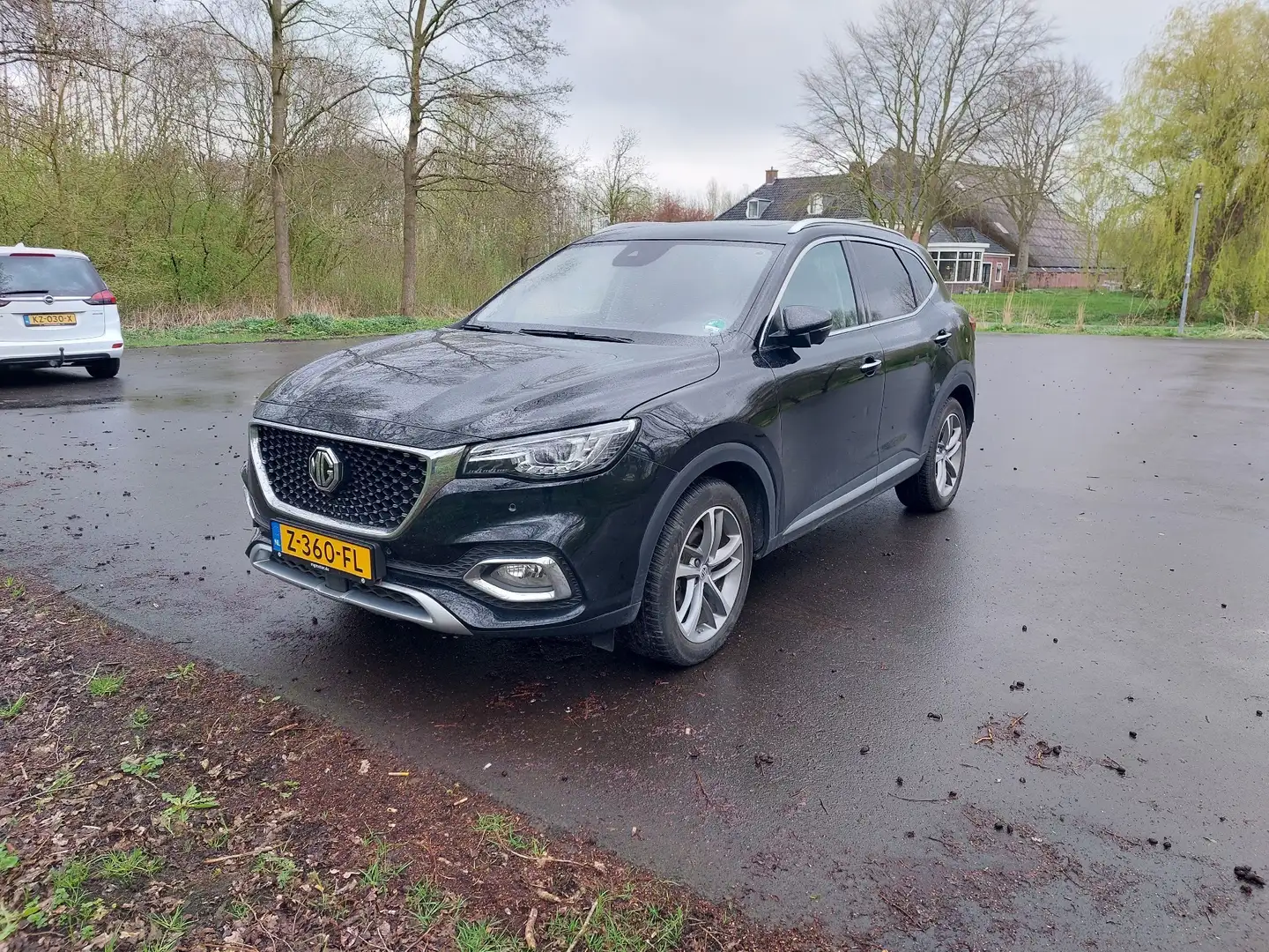 MG EHS 1.5 TGDI Luxury | Pano | Hybride | Sport Zwart - 1