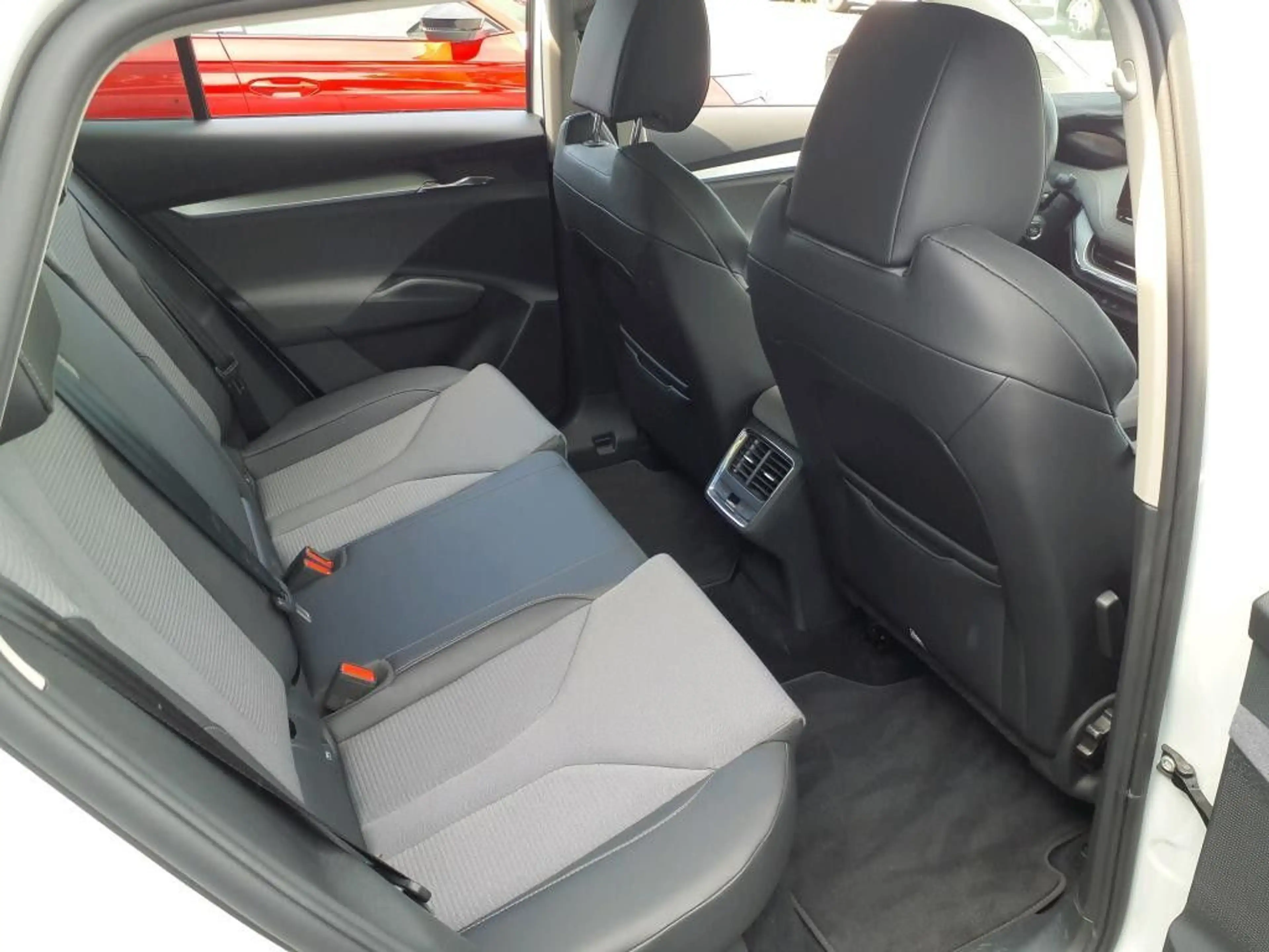 Skoda Enyaq ENYAQ iV 80x 4x4 — photo 8