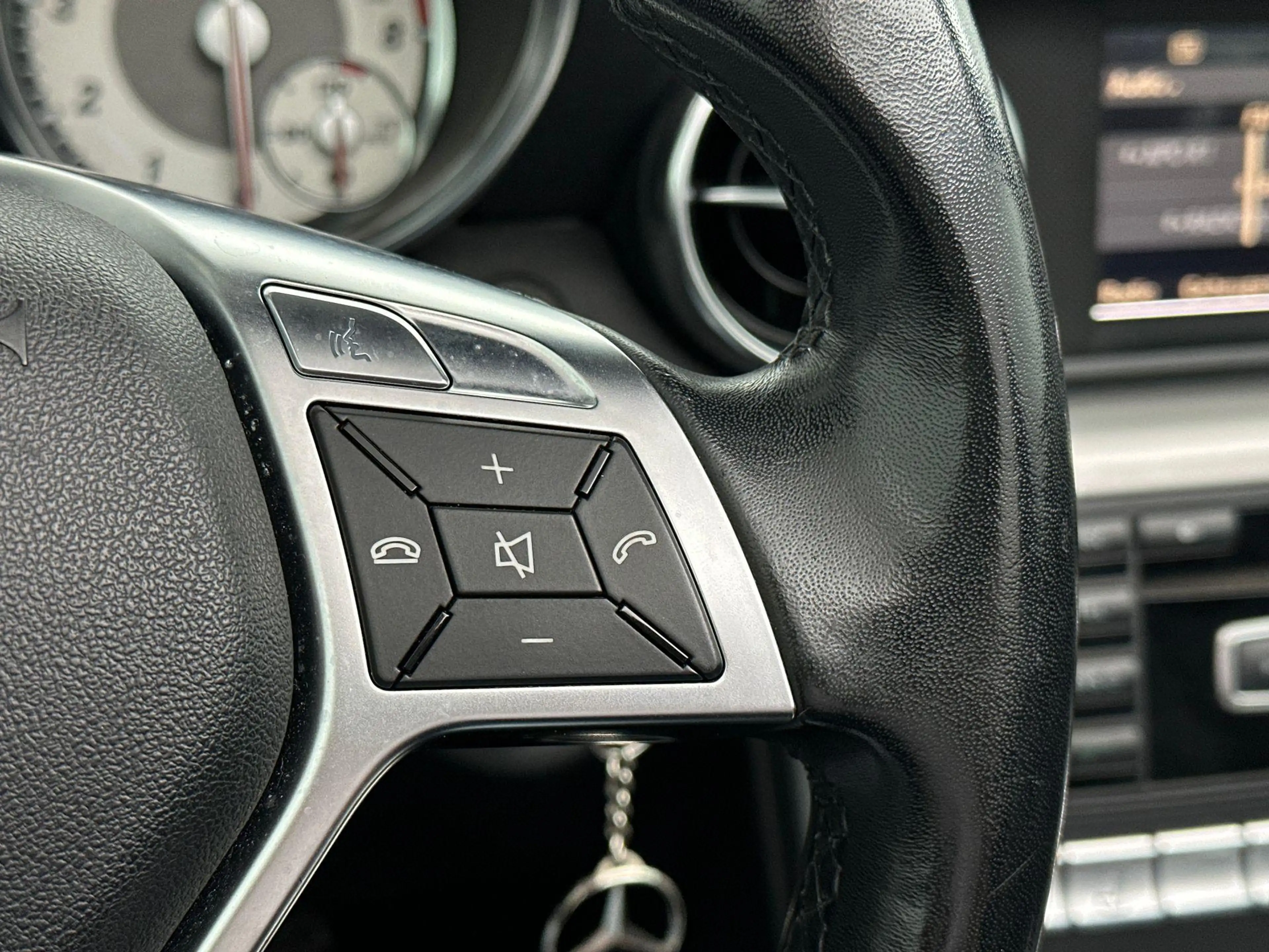 Mercedes-Benz SLK 200 | Stoelverwarming | Hard-top | Air-Scarf | Leder | — photo 14