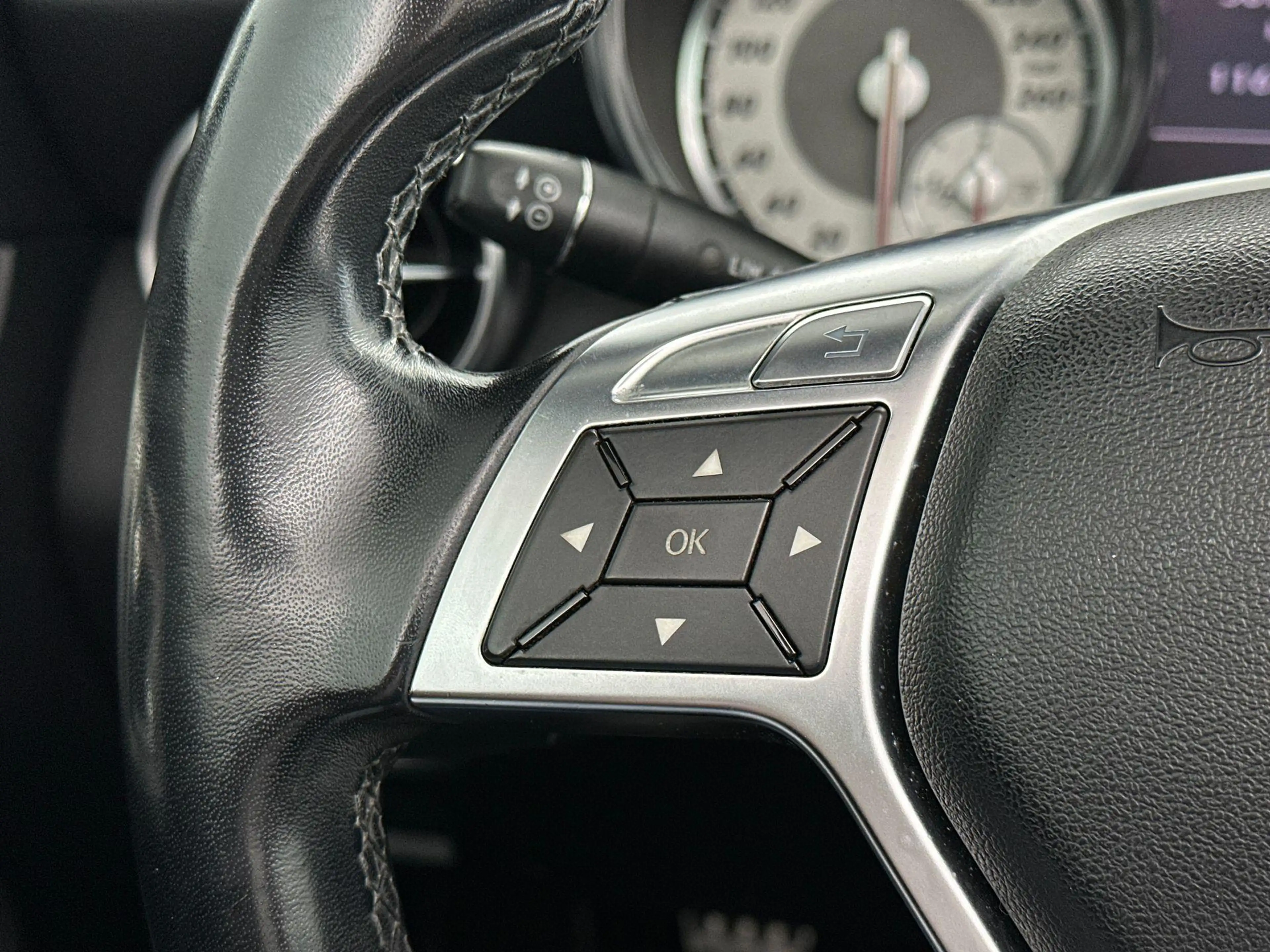 Mercedes-Benz SLK 200 | Stoelverwarming | Hard-top | Air-Scarf | Leder | — photo 13