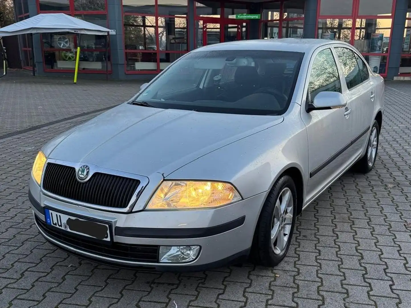 Skoda Octavia Octavia II Diesel 1.9 TDI DSG Automatik Plateado - 2