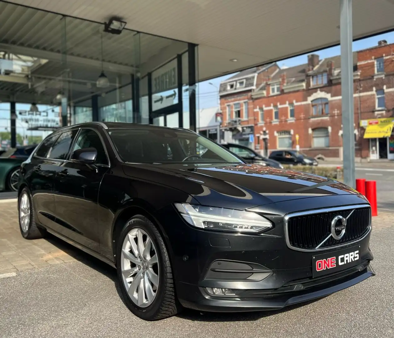 Volvo V90 2.0 D4 "Geartronic" TOIT PANO-CUIR-PRIX EXPORT Negro - 2