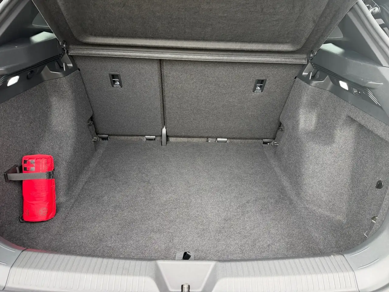 Volkswagen ID.4 Pro 82 kWh +WÄPU +AHK +LED +ACC +RKAM +NAVI +SHZ, миниатюра 16