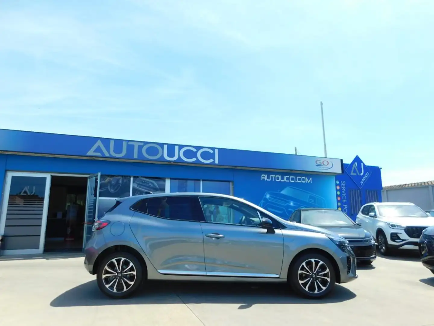Renault Clio ECO-G 100 CV Techno Gris - 2