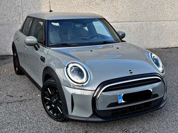 Classic Trim/Automaat/Carplay/Btw/1J garantie