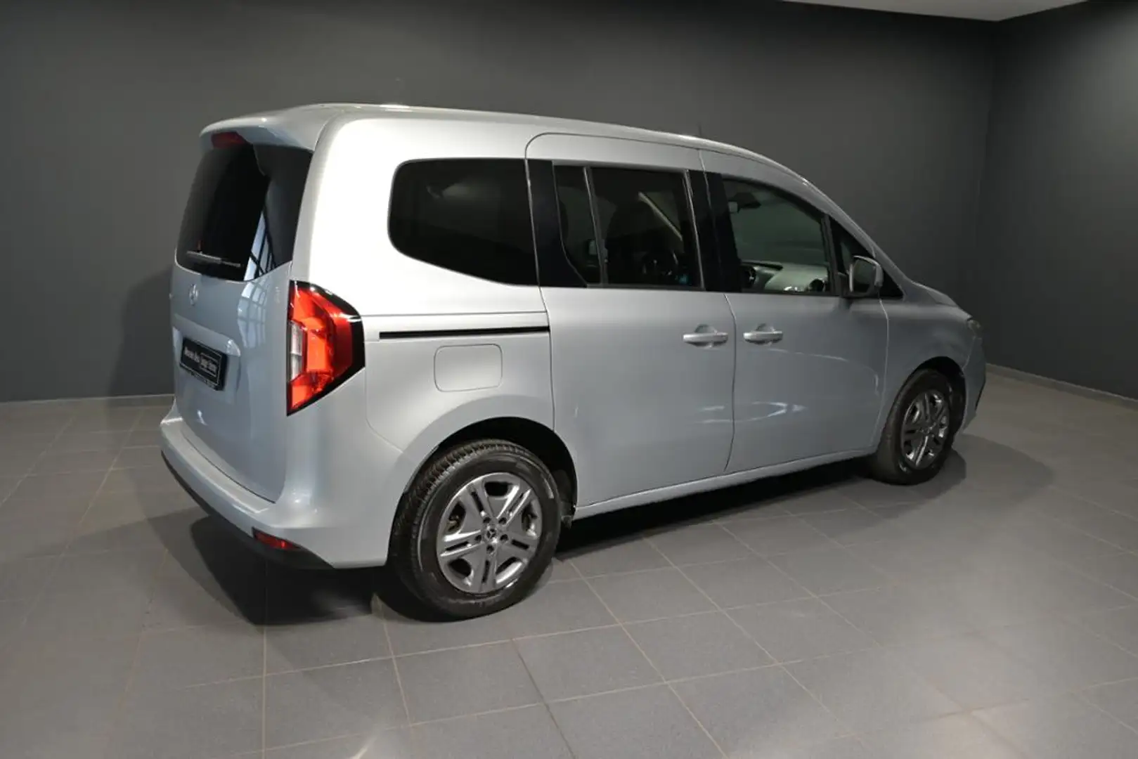 Mercedes-Benz T-Class T 180 STYLE STYLE/KAMERA/TOTW/SHZ/MBUX/TEMPOMAT Silber - 2