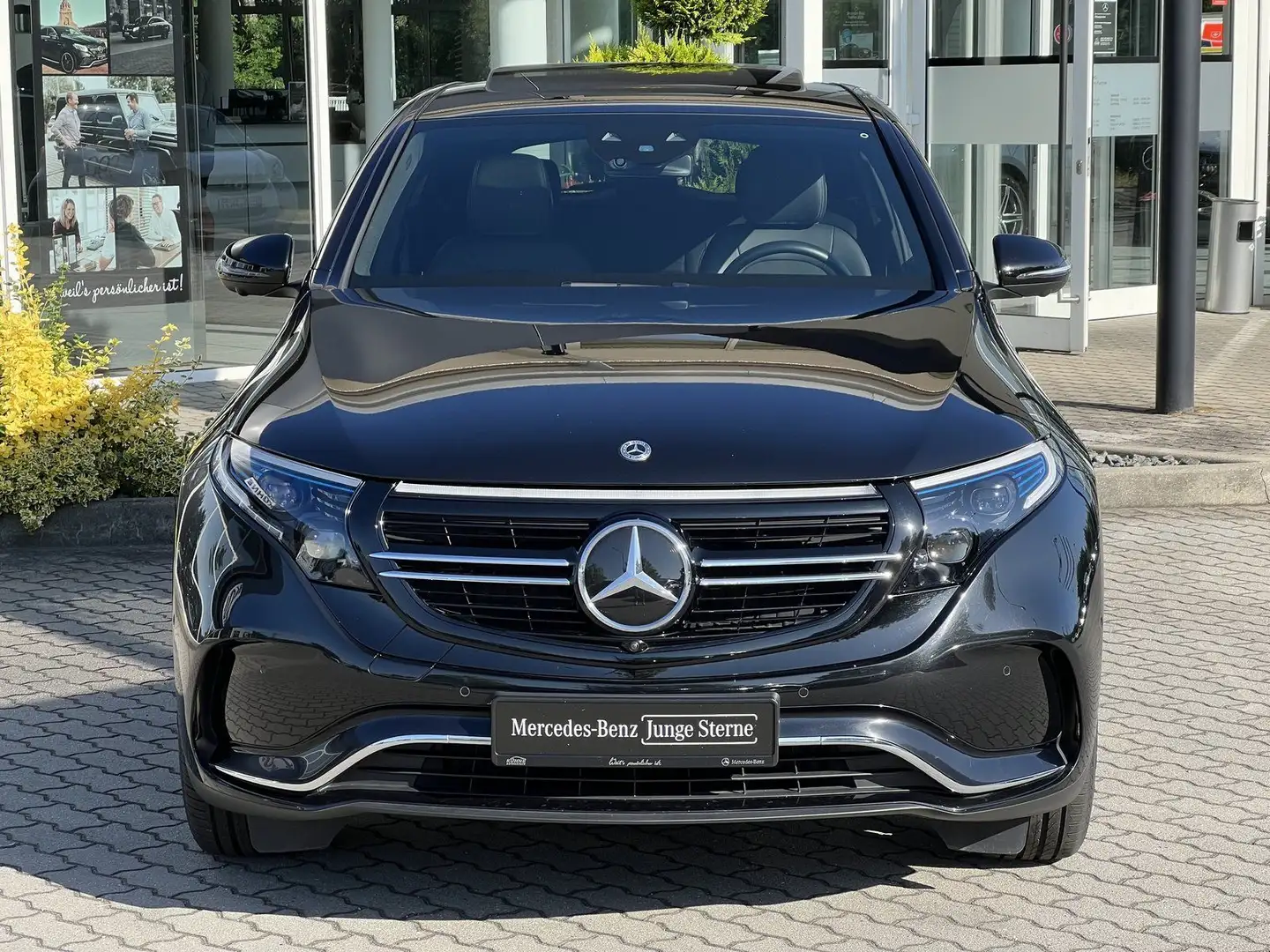 Mercedes-Benz EQC 400 400 4M AMG+360+SHD+AHZV+Urban+Sound+Distroni Noir - 2