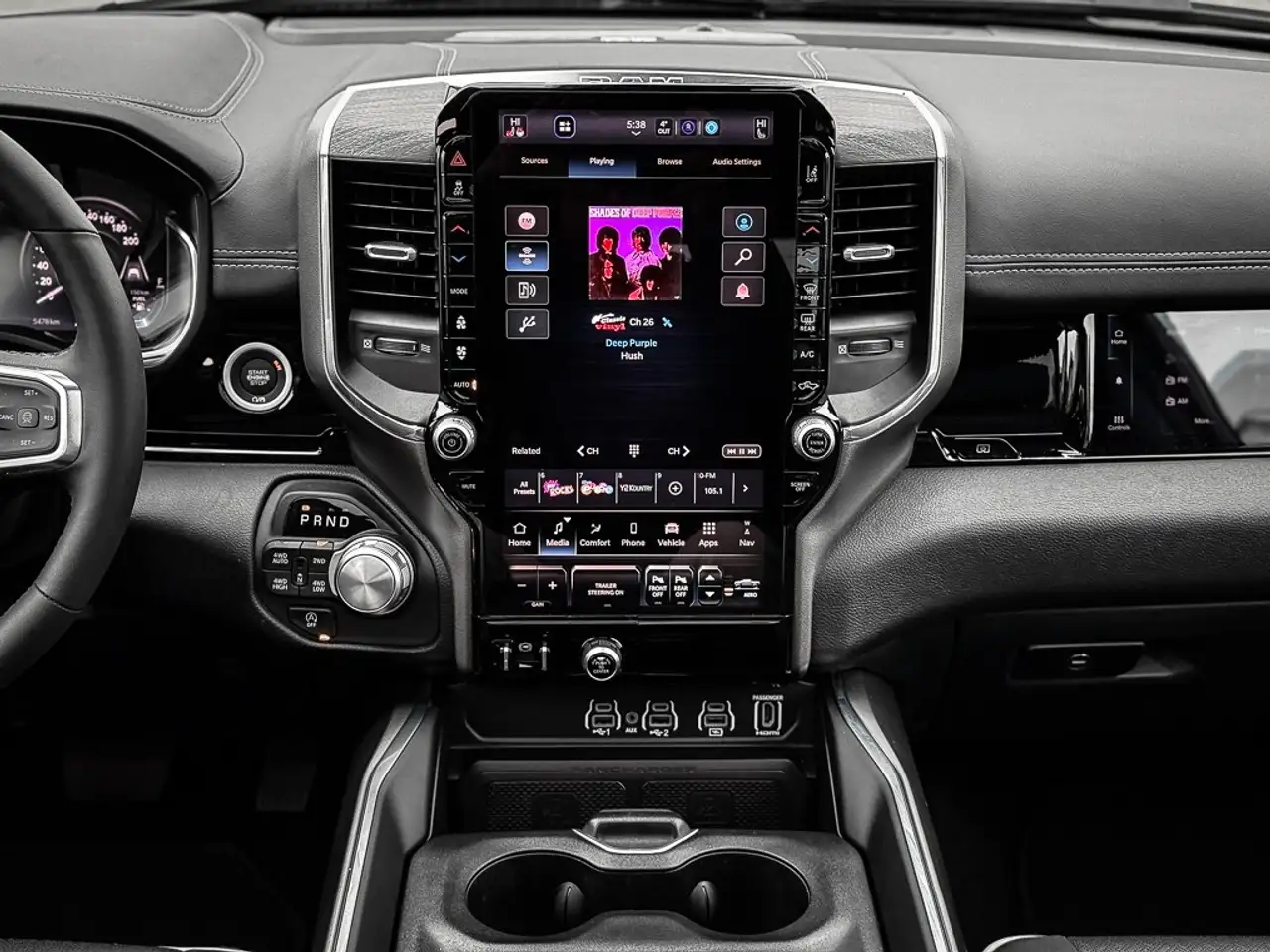 RAM 1500 снимка RAM 1500
