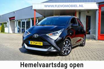 1.0 VVT-i x-joy Clima|Cruise|Camera|DAB|Carplay