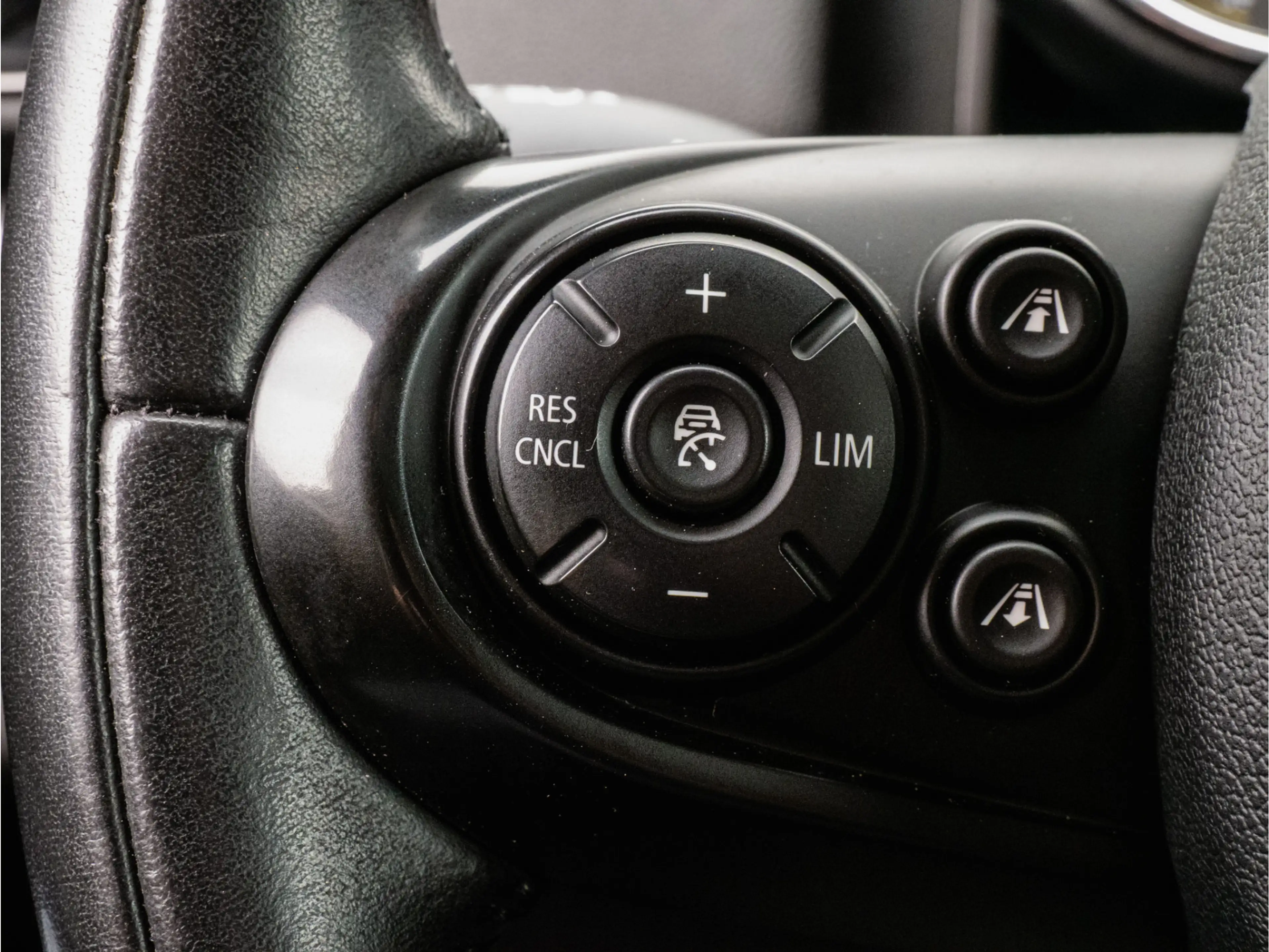MINI Cooper SE Countryman 1.5 ALL4 225pk Chili Elek. panoramadak/ Sportstoel — photo 18
