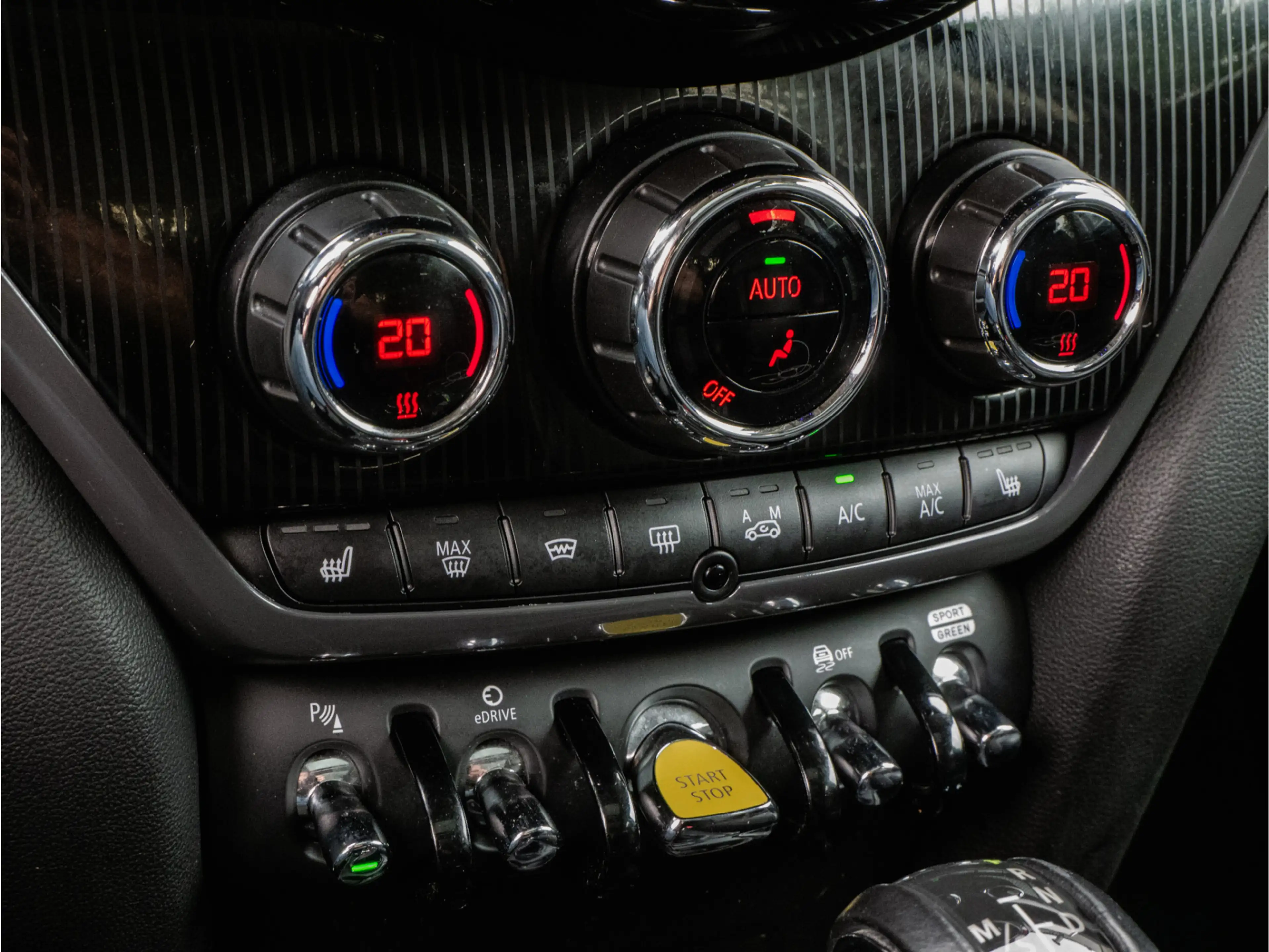 MINI Cooper SE Countryman 1.5 ALL4 225pk Chili Elek. panoramadak/ Sportstoel — photo 17