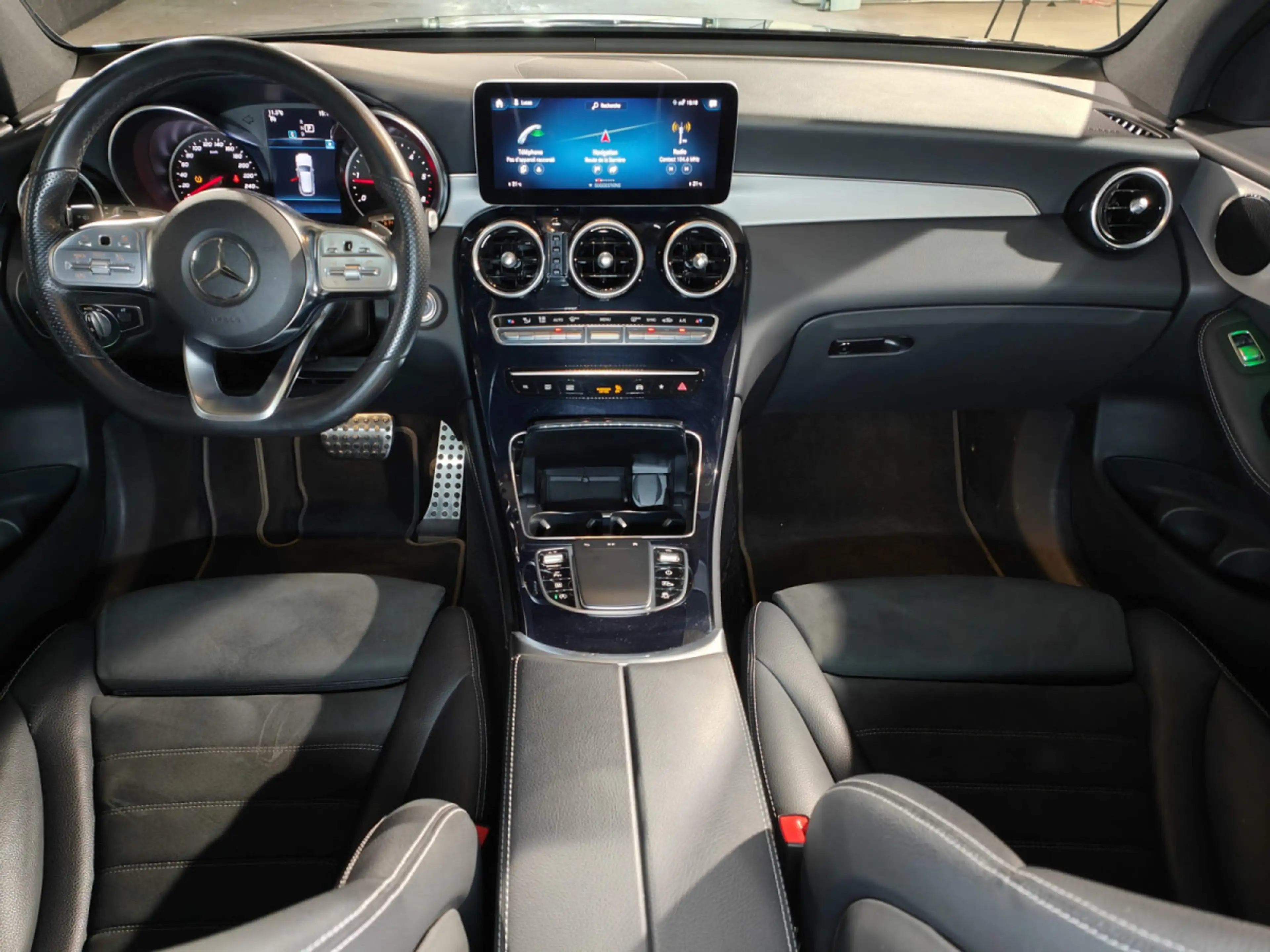 Mercedes-Benz GLC 200 200dA 4MATIC PACK AMG GPS CAMERA CARPLAY — photo 10
