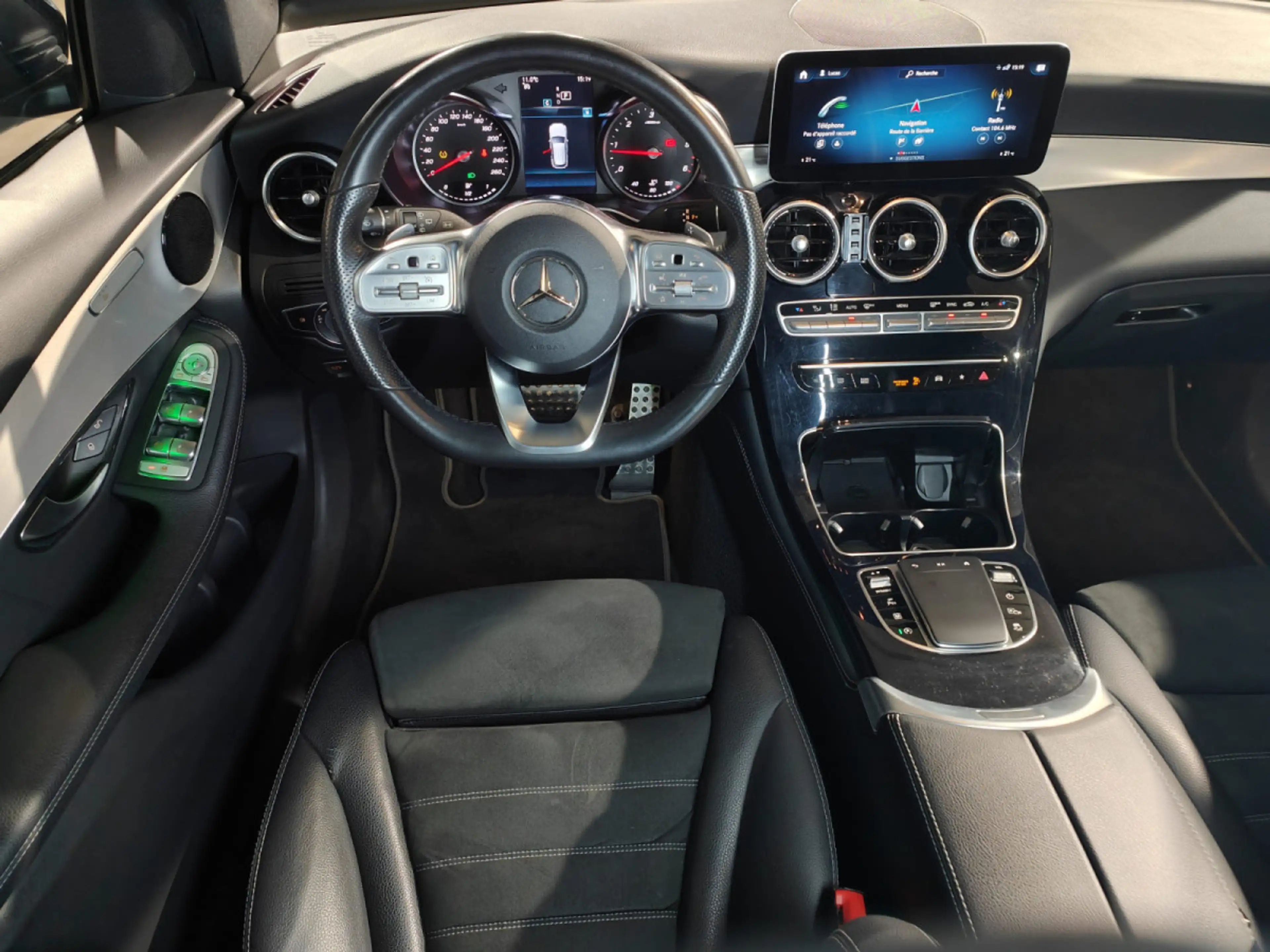 Mercedes-Benz GLC 200 200dA 4MATIC PACK AMG GPS CAMERA CARPLAY — photo 11