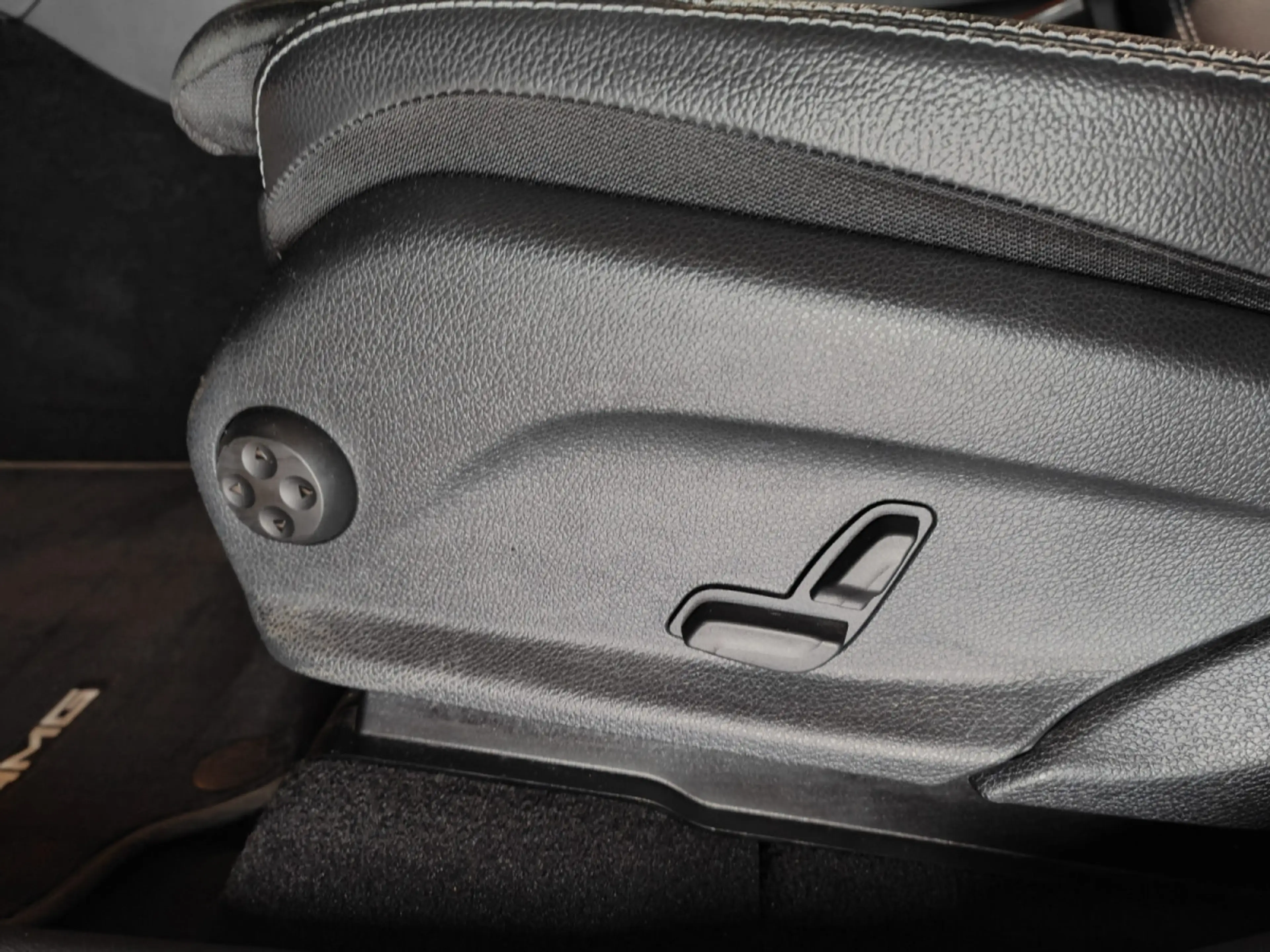 Mercedes-Benz GLC 200 200dA 4MATIC PACK AMG GPS CAMERA CARPLAY — photo 14