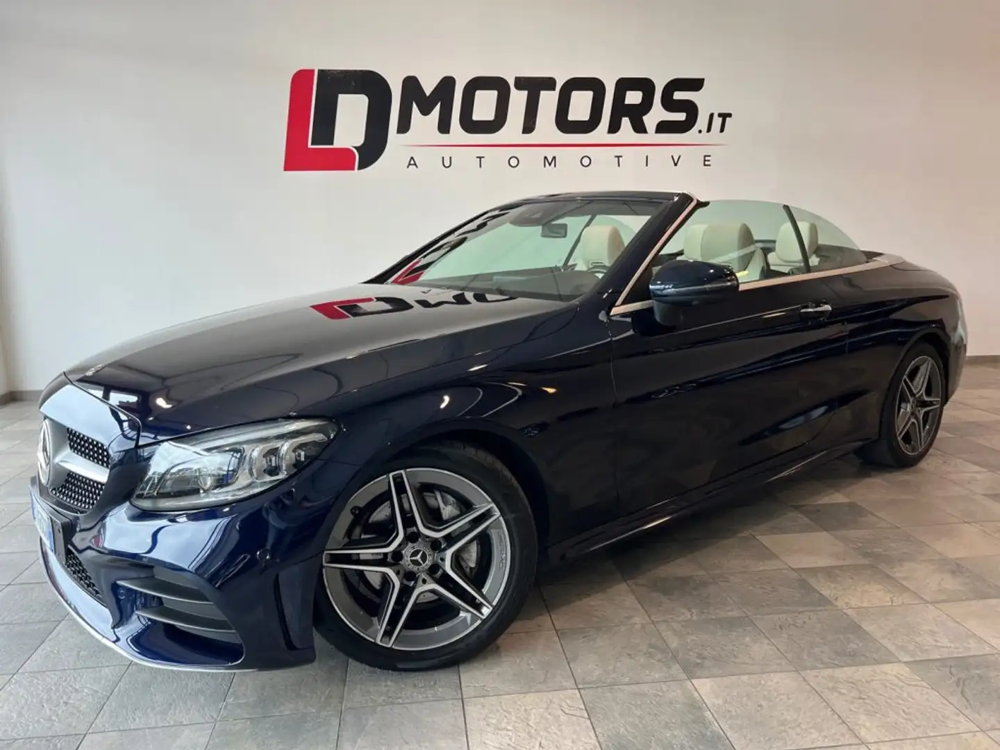 Mercedes-Benz C 220 d Auto Cabrio Premium Plus AMG Line Bleu - 1