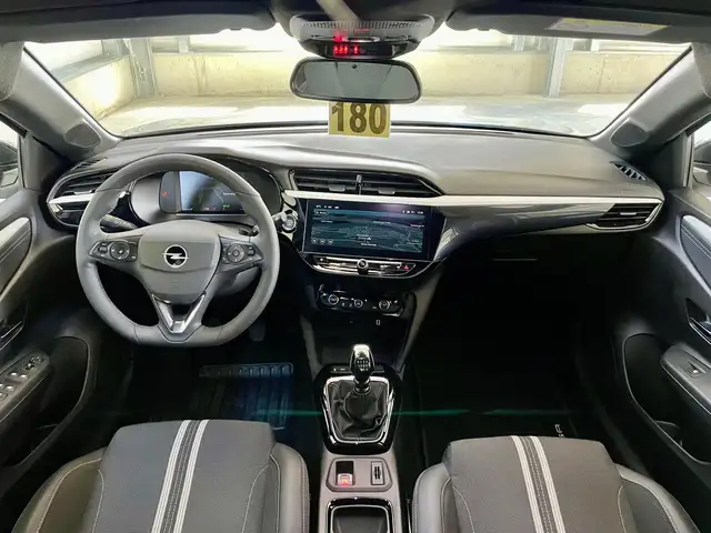 Opel Corsa view 11