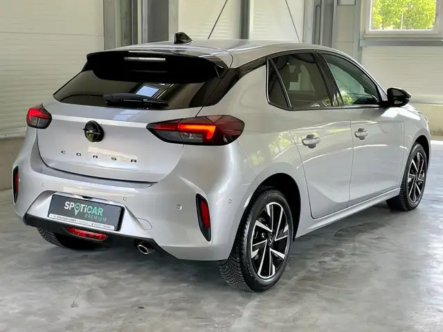 Opel Corsa view 3