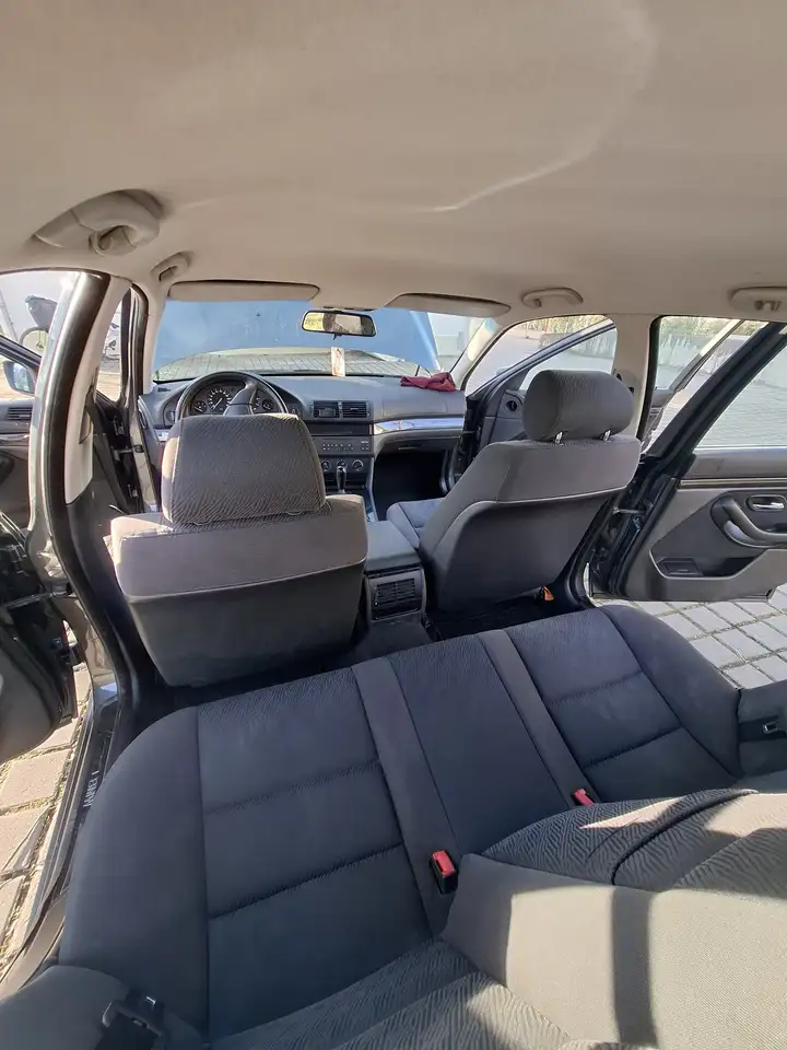 BMW 523i, foto 12