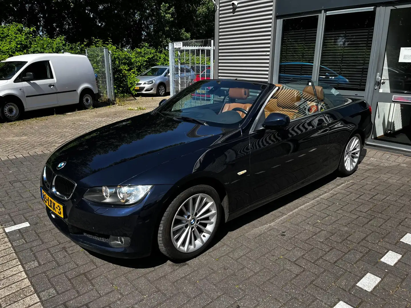 BMW 320 3-serie Cabrio 320i High Executive Bleu - 2