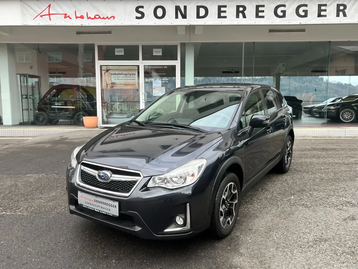 Subaru XV 2,0 DL Comfort Grau - 2