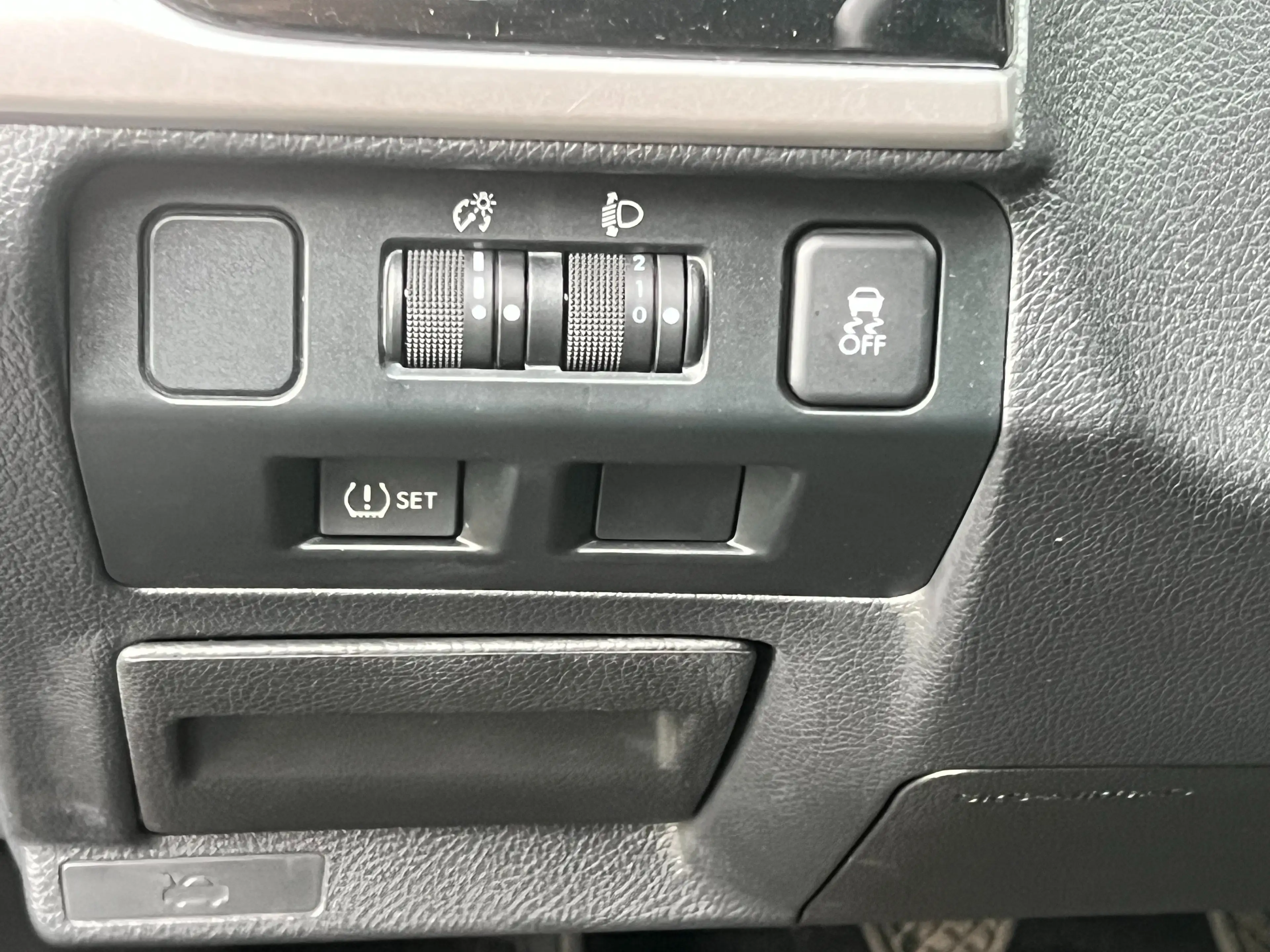 Subaru XV 2,0 DL Comfort — photo 13