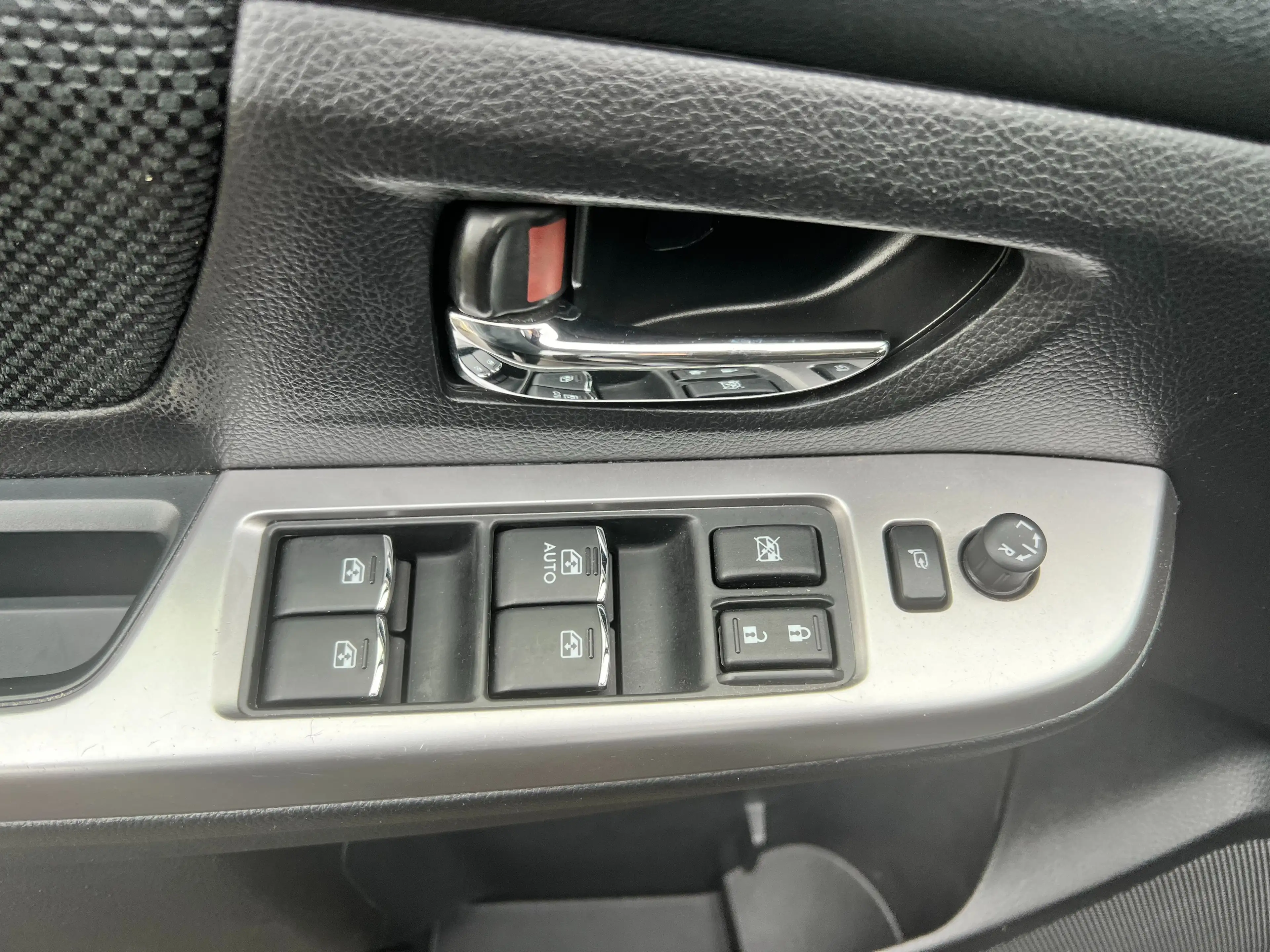 Subaru XV 2,0 DL Comfort — photo 12