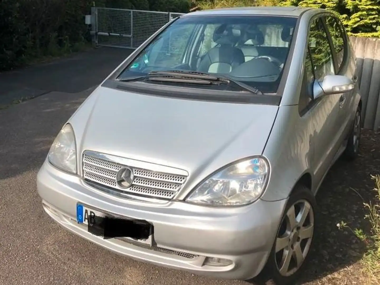 Mercedes-Benz A 210 A 210 Evolution Argent - 1