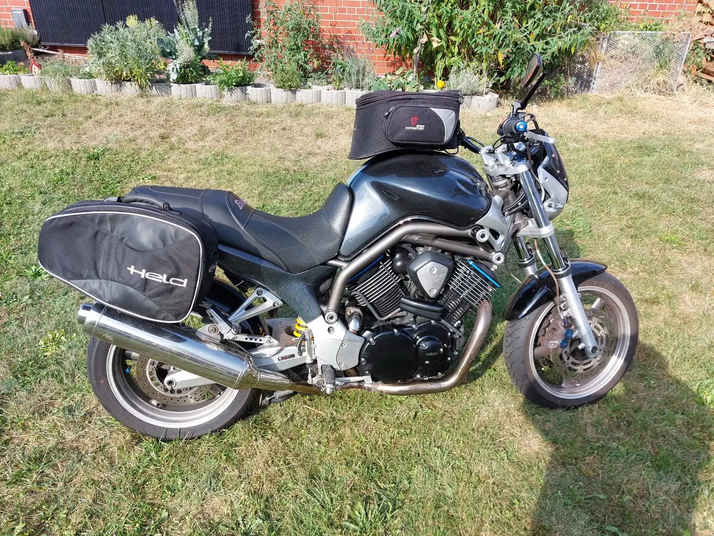 Yamaha BT 1100 Bulldog Negro - 1