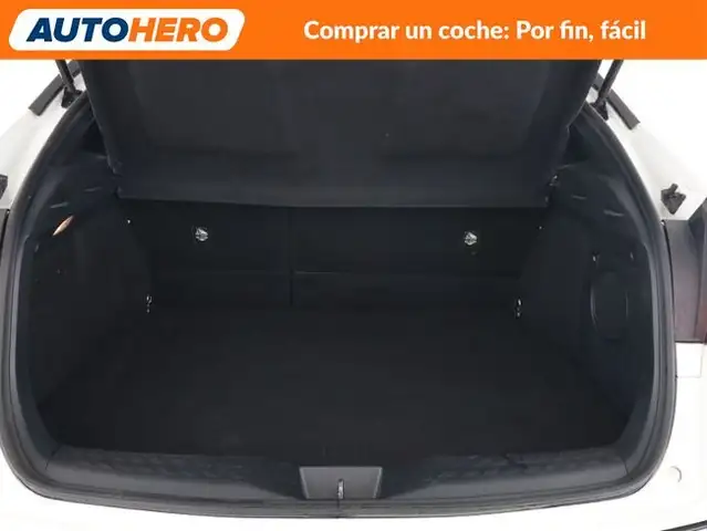 Toyota C-HR view 18