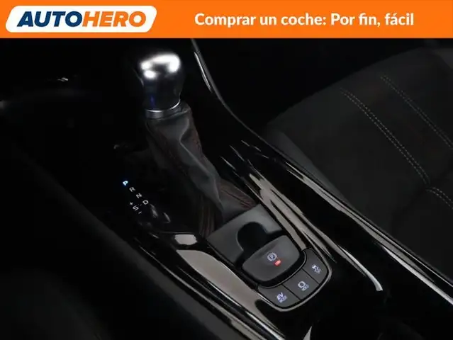Toyota C-HR view 27